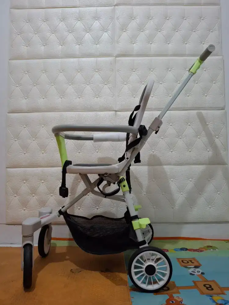 Stroller/Kereta Dorong Preloved V-Babycare Warna Hijau-Abu