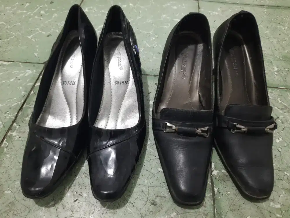 Di jual sepatu wanita ukuran 40 merk Homiped dan yongki komaladi
