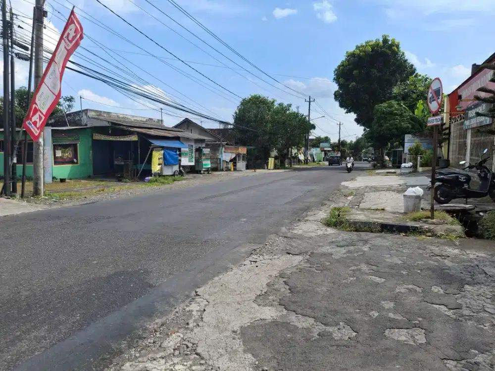 Tanah Hook di Area Jl Magelang Km 9, Dekat Exit Tol & SCH