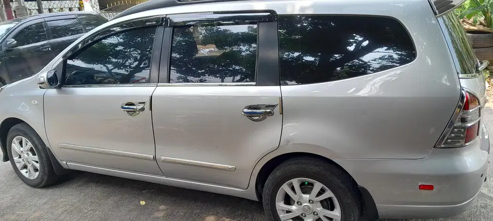 Nissan Livina 2013 Bensin