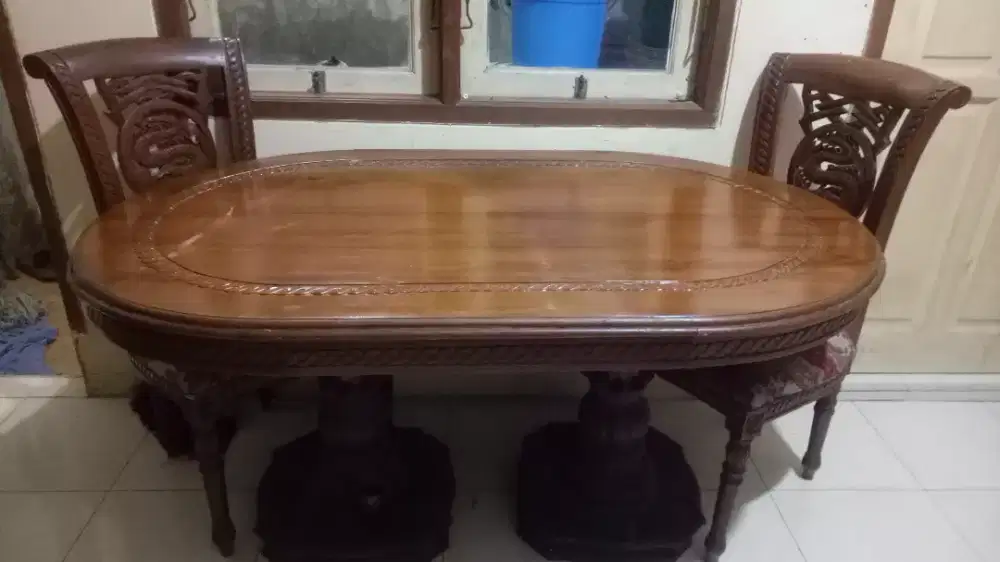 Meja Makan Empat Kursi Kayu Jati