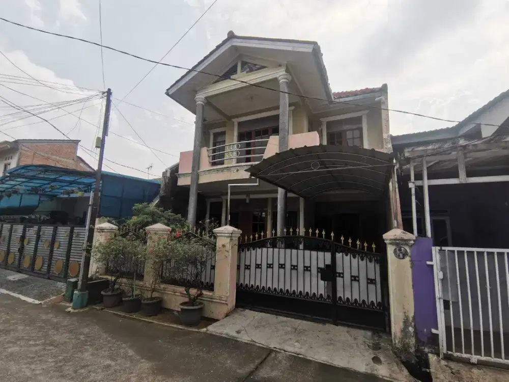 Di jual melalui lelang rumah Bagus 2 lantai di Bekasi