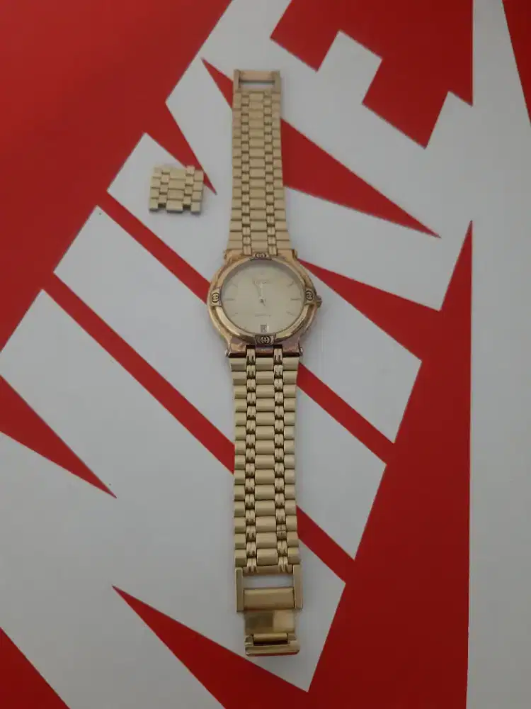 Gucci Jam tangan unisex merek Gucci Gold Plated Vintage Original