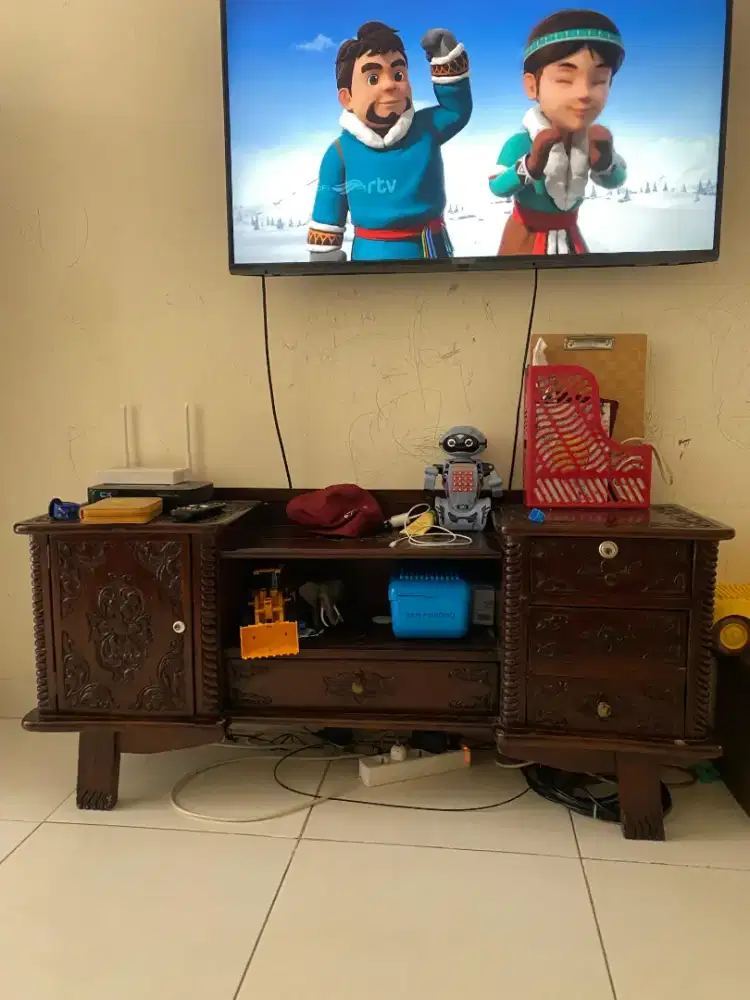 Meja kayu jati ukir lawas