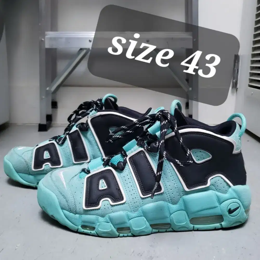 Sepatu basket nike uptempo light aqua