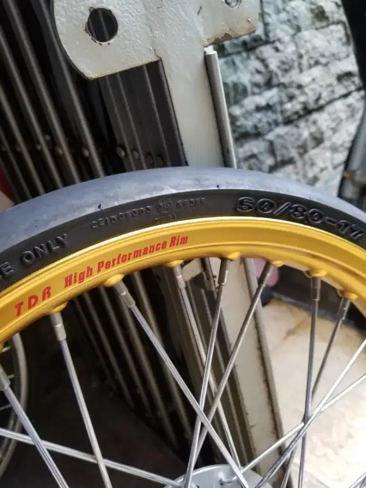 Velg vario 125 led old