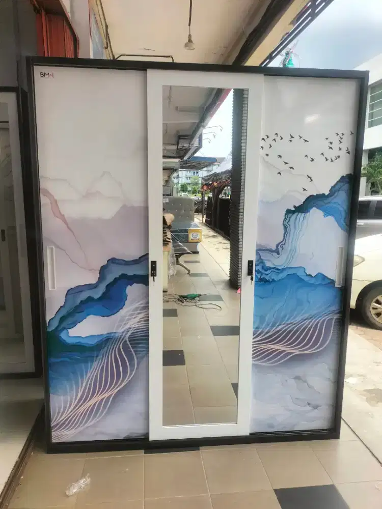 Promo Oktober Lemari pakaian 3 pintu sleding besi