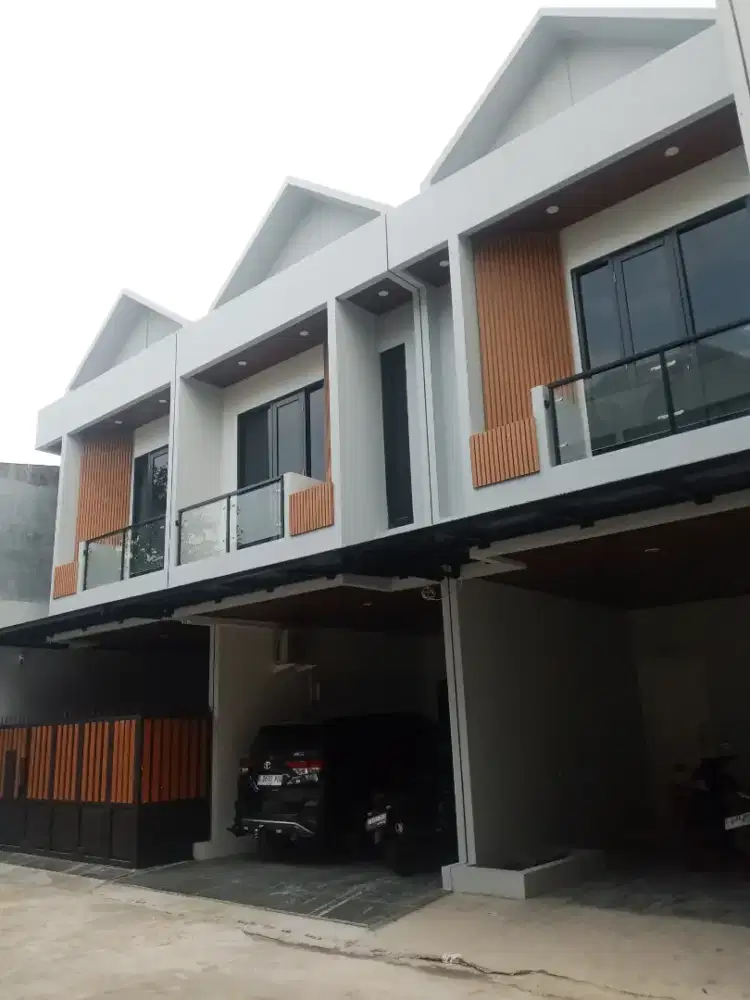 Rumah Mewah Dekat RS Husada Jakarta Pusat