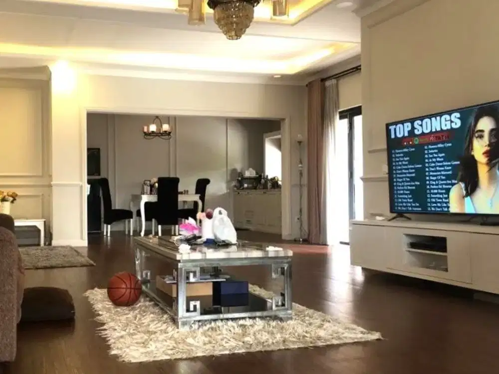 Rumah hoek 2lt 286m 3KT Cluster Cassia JGC Jakarta Garden City