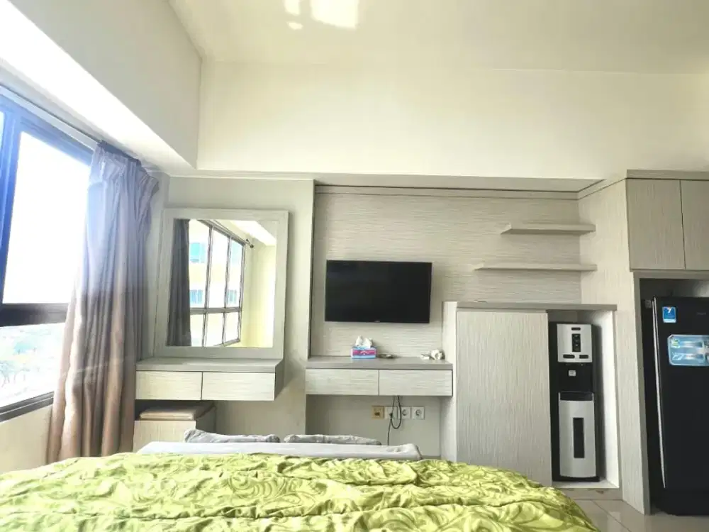 Apartment Springlake Summarecon Bekasi Studio Furnished Bisa KPA View Kolam Renang