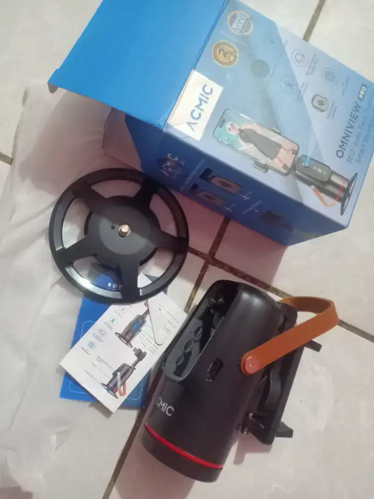 Tripod gimbal stabilizer face camera remote