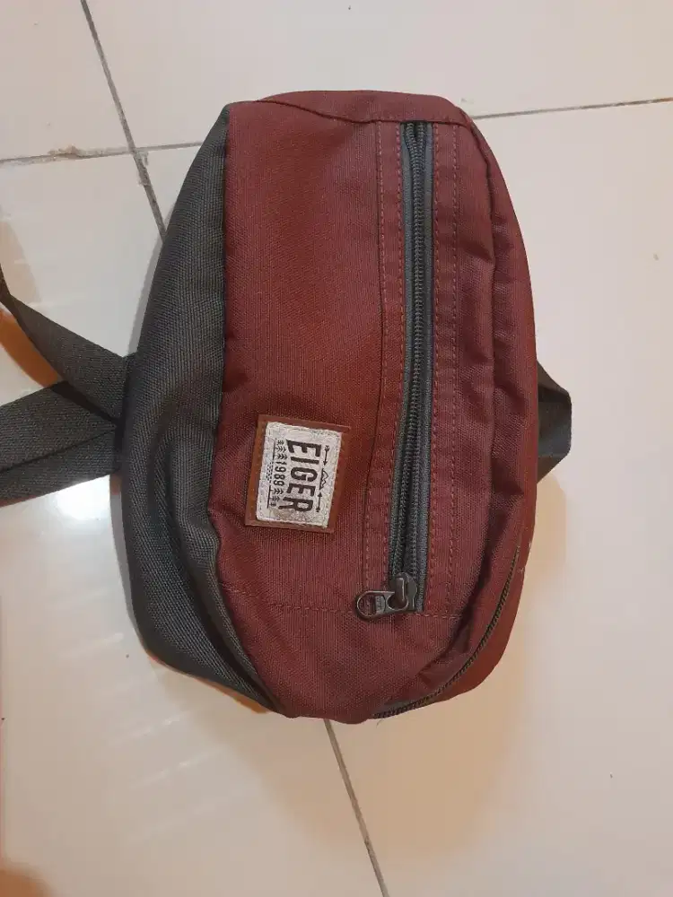 Tas eiger tas selempang mulus