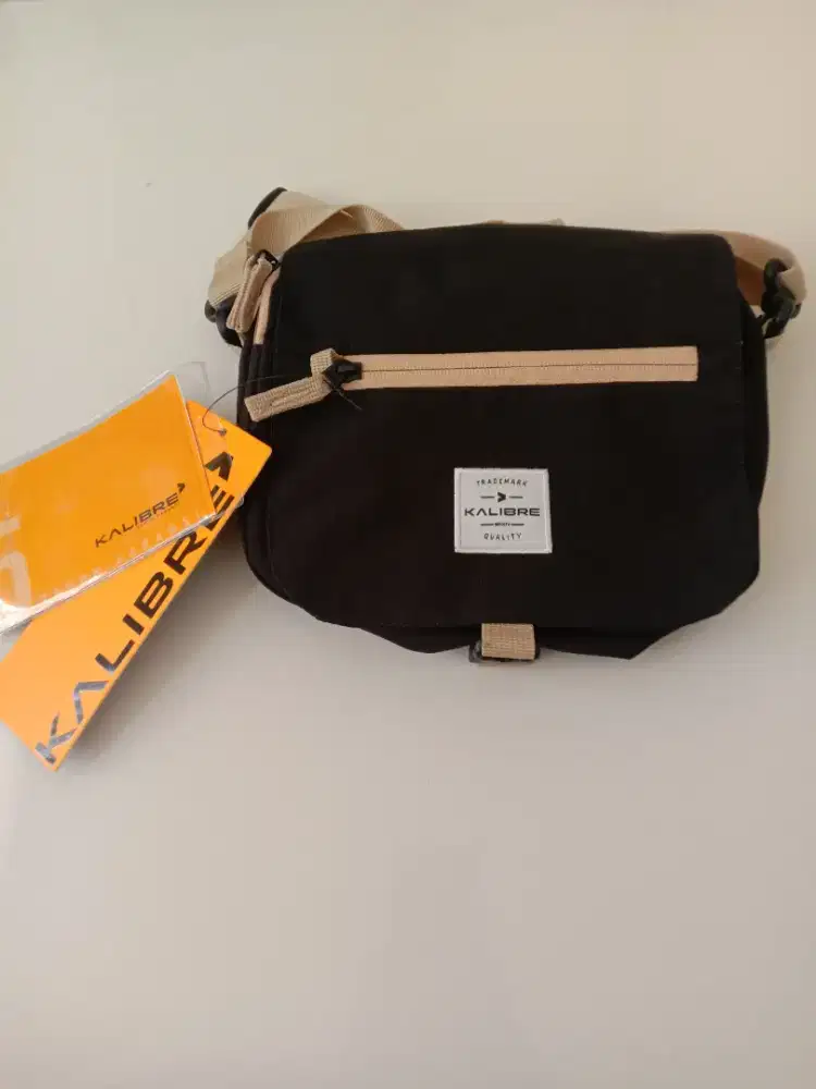 Kalibre Travel Pouch Selempang Fencer New Original