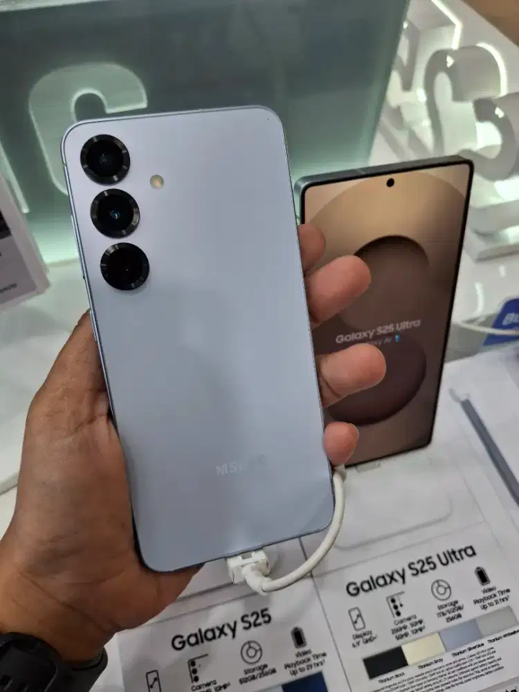 SAMSUNG GALAXY S25 12/256