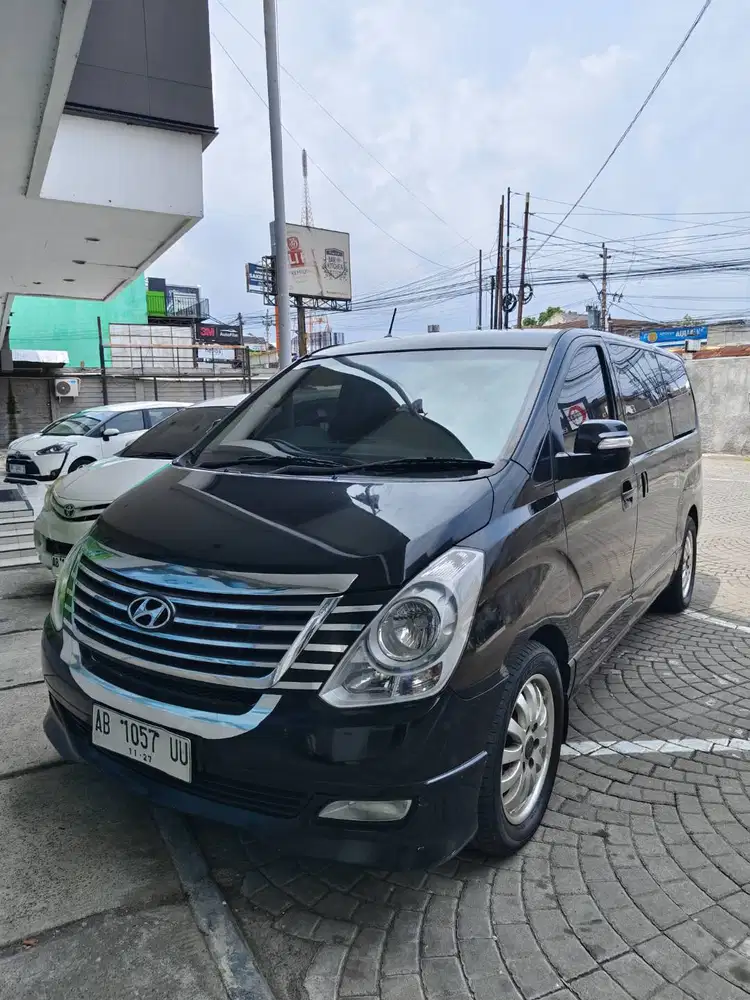 Jual Hyundai H1 diesel