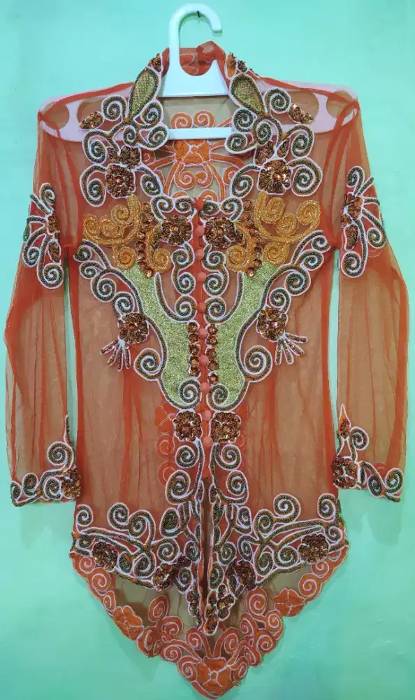 Baju atasan kebaya motif bordiran/payet sesuai foto