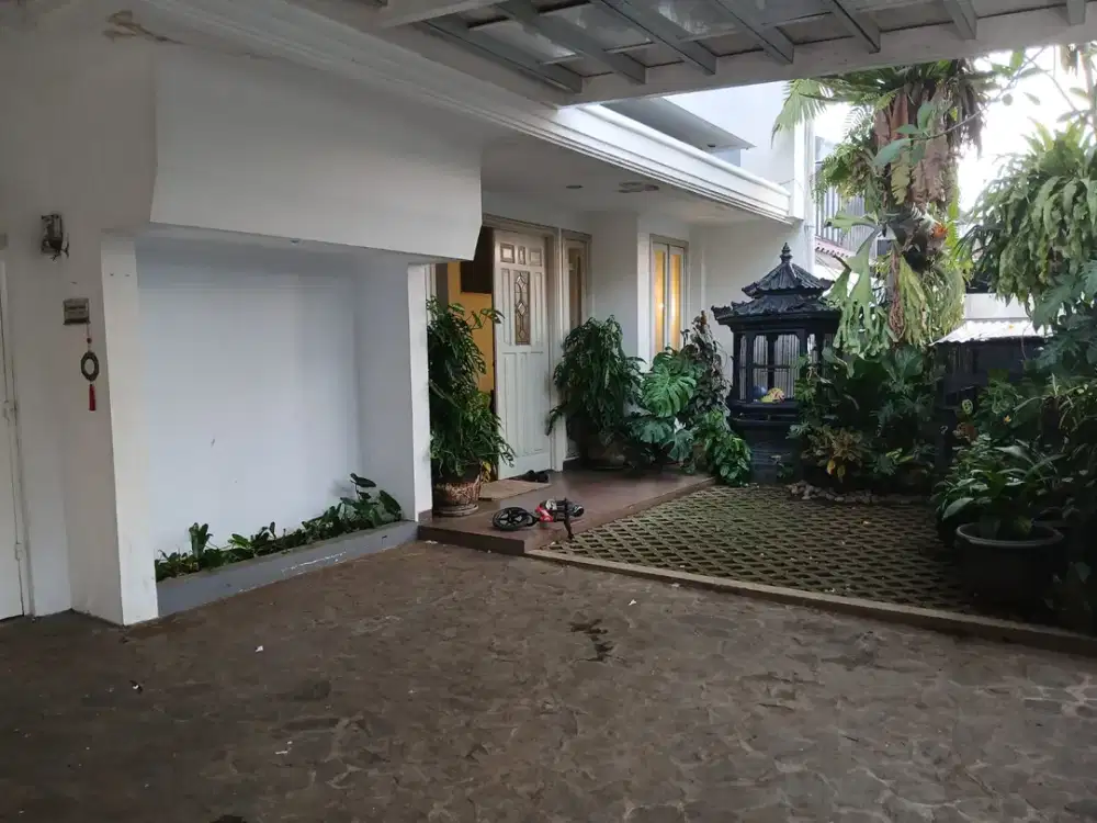 Cinere puri cinere luas 200 rumah cantik dalam komplek belakang cineremal