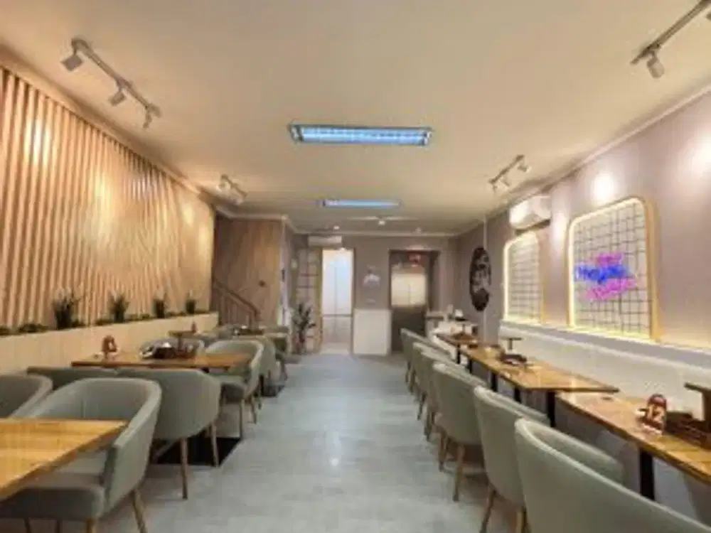 Dijual Ruko Businnes Park 4 Lantai, Grand Wisata, Full Furnished Siap Pakai