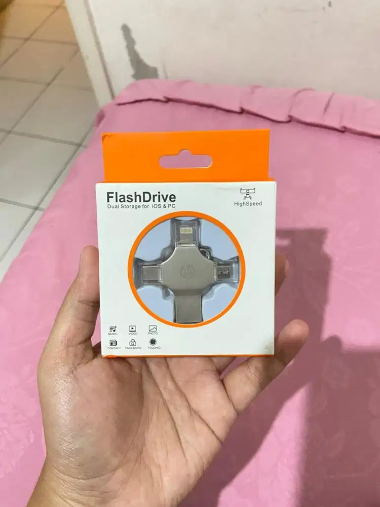 Flashdisk 1 TB OTG 4 in 1