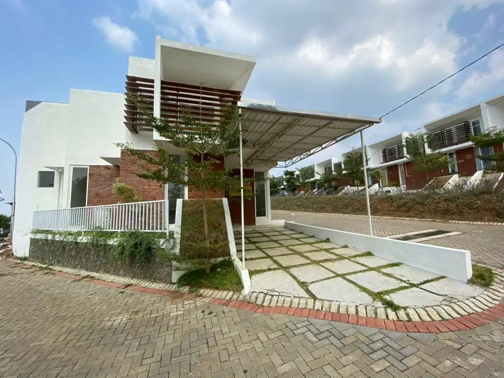 Disewakan Rumah di Perumahan The OZ Malang