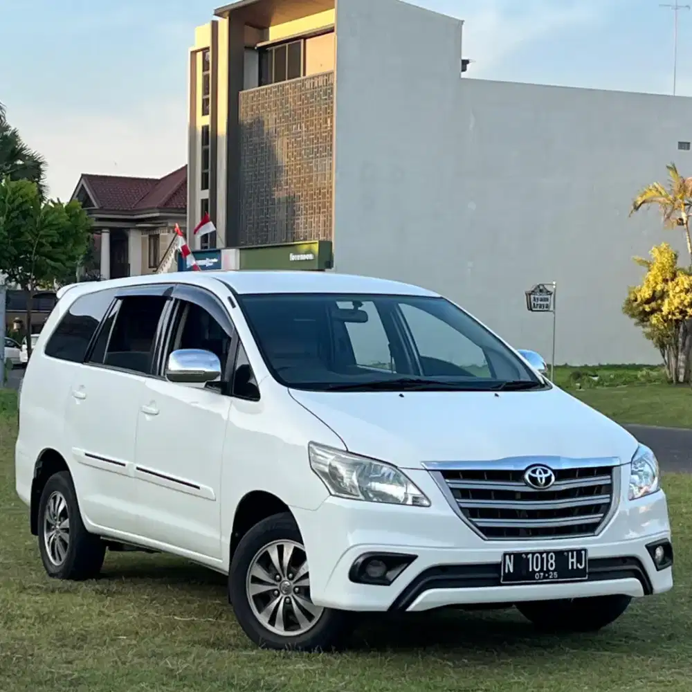 TDP50jt Toyota Kijang Grand Innova 2.5 G Diesel MT 2015 Putih