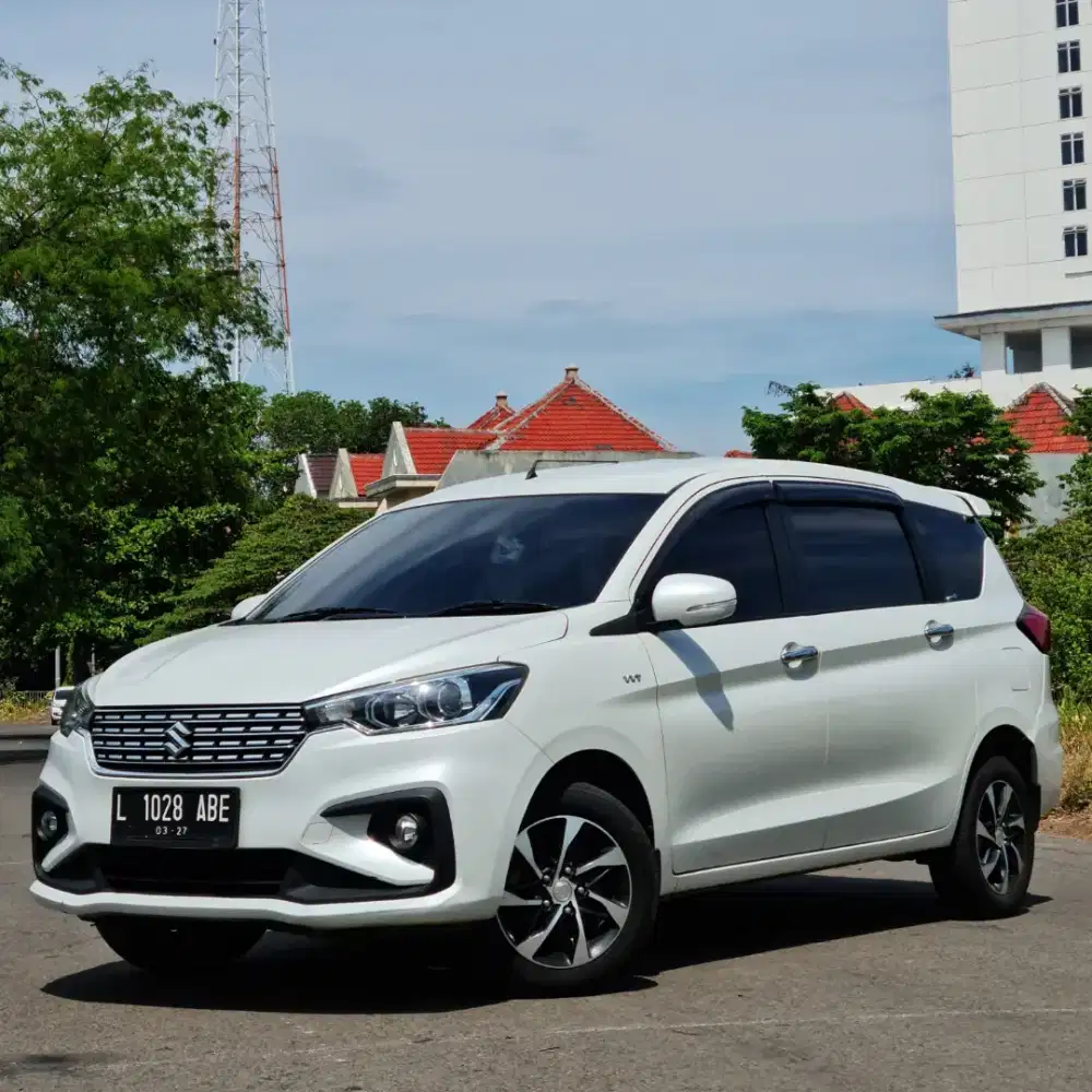 TDP30jt Suzuki Ertiga 1.5 GX Manual 2022 Putih Kredit Murah