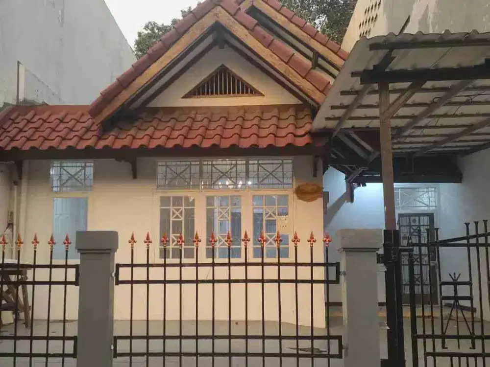 Dijual Rumah Bagus Siap Huni di Banjar Wijaya Cipondoh