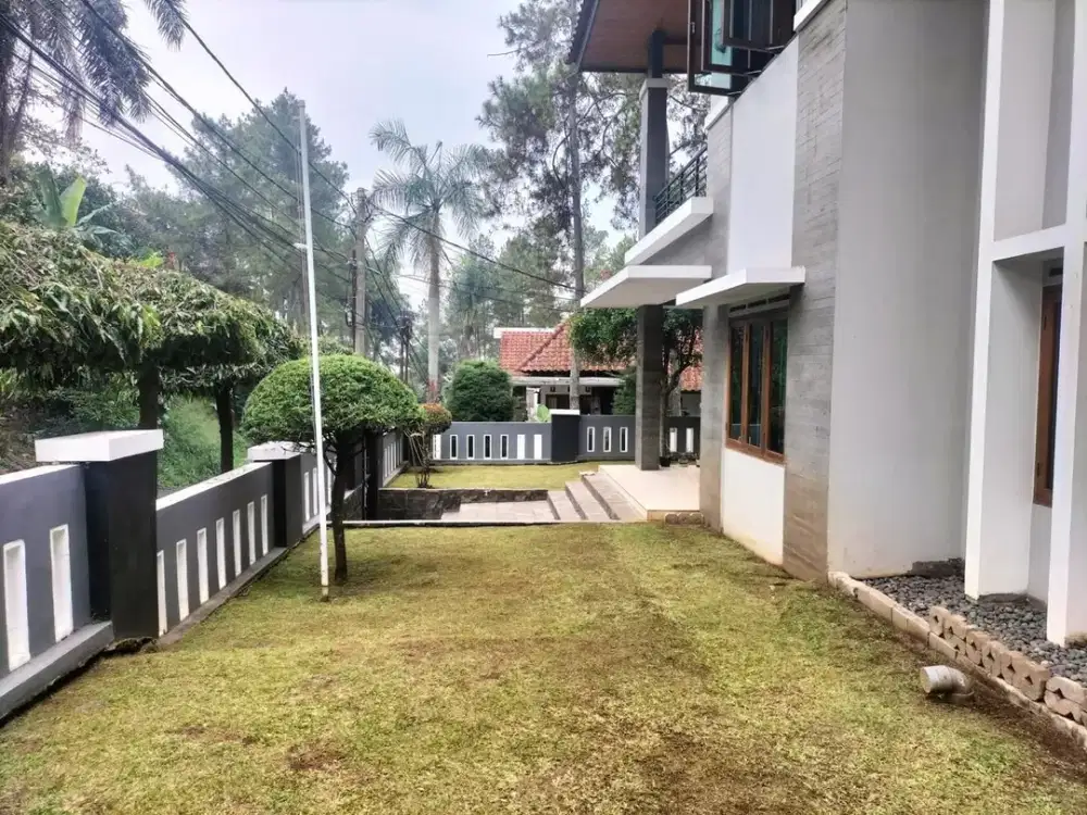Dijual Rumah Mewah di Kawasan Elite Setiabudi Ciwaruga Lokasi dkt ke wisata Lembang Bandung