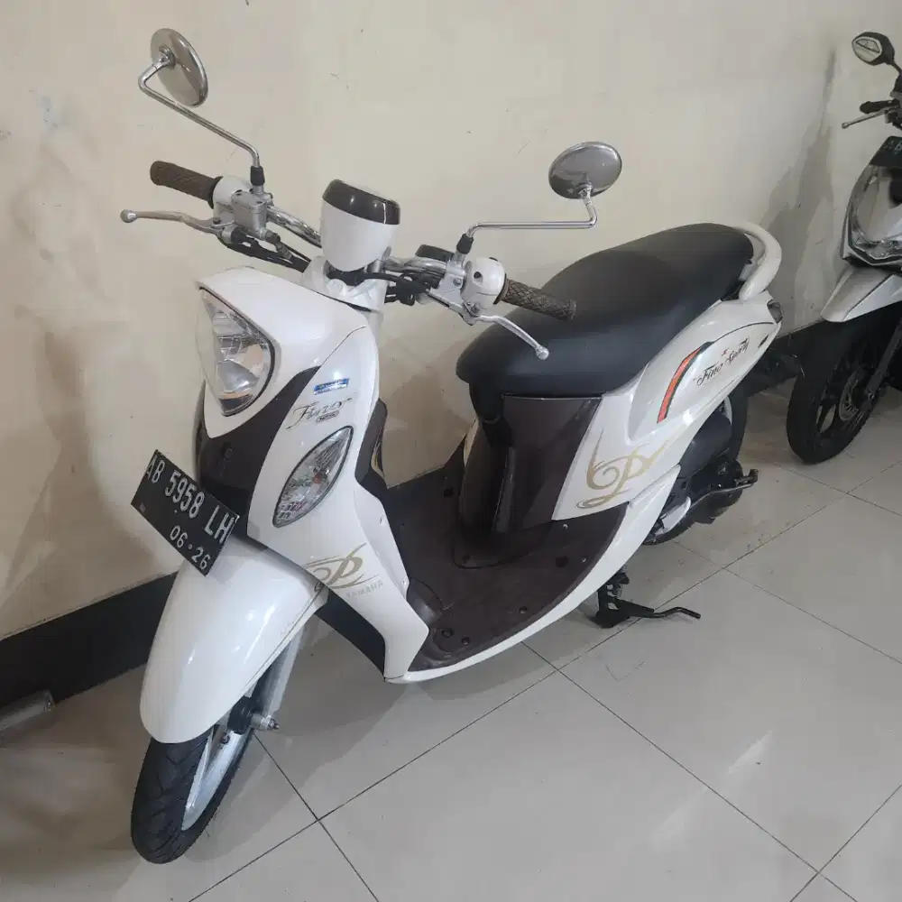 Fino 125 premium putih 2016 Gbm