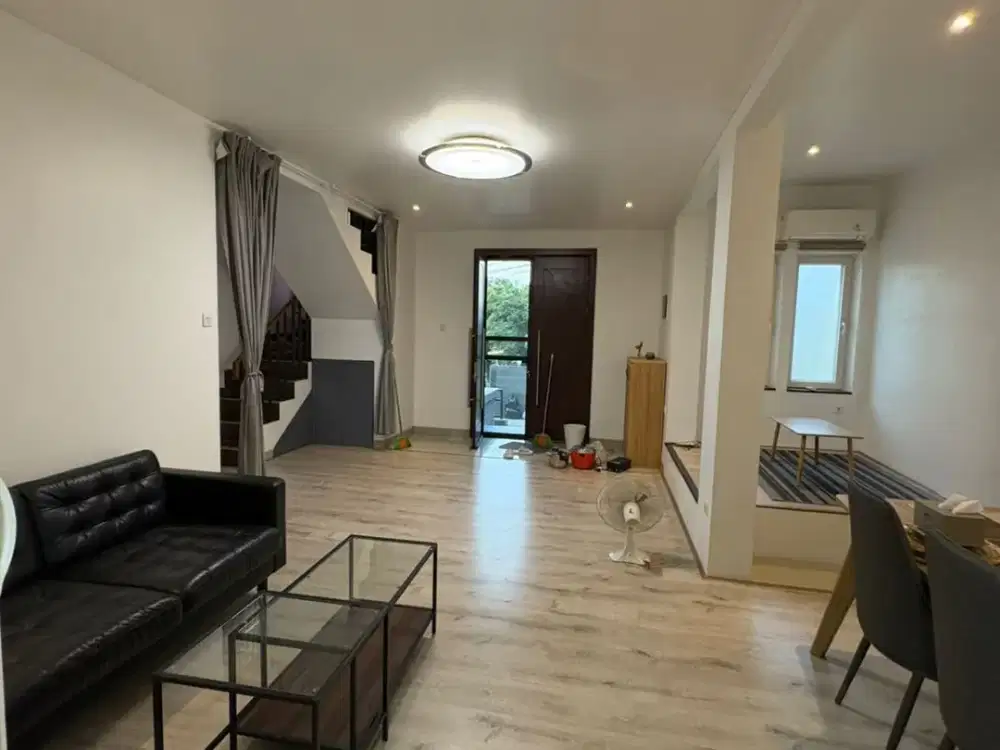 Disewakan Rumah Cluster di Taman Simpruk Lippo Cikarang