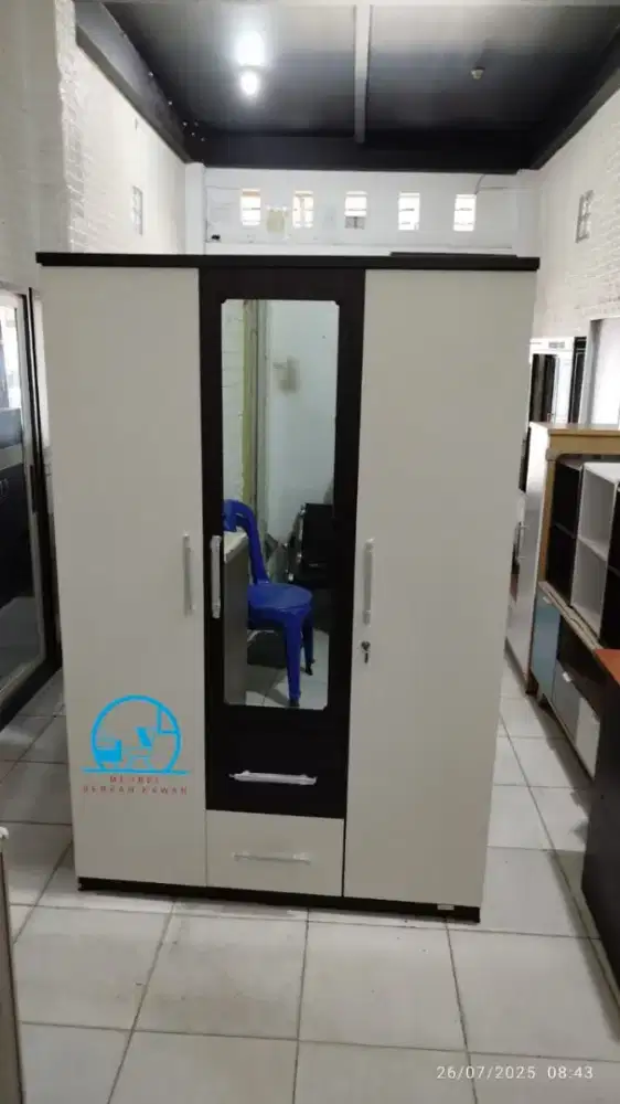 Promo lemari pakaian 3 pintu