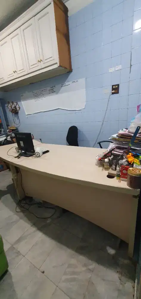 Meja kantor Type besar