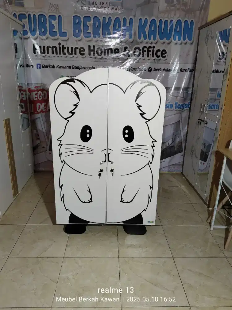 Lemari anak siap antar
