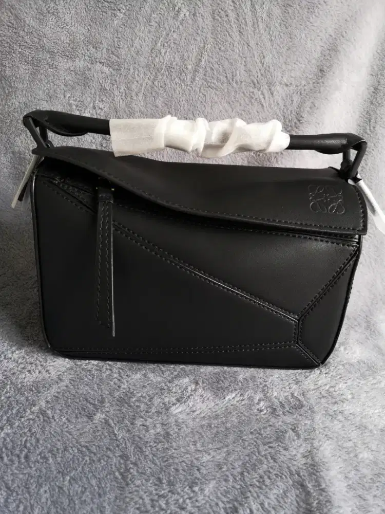 Tas Loeewee Puzzle, Authentic Ori mewah, murah