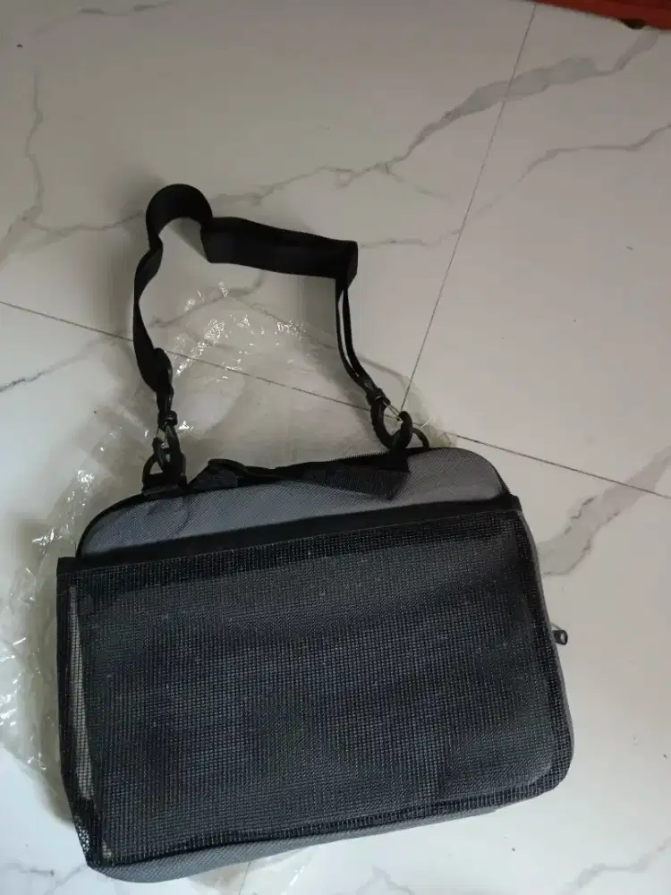Tas softcase netbook 10 Kondisi baru