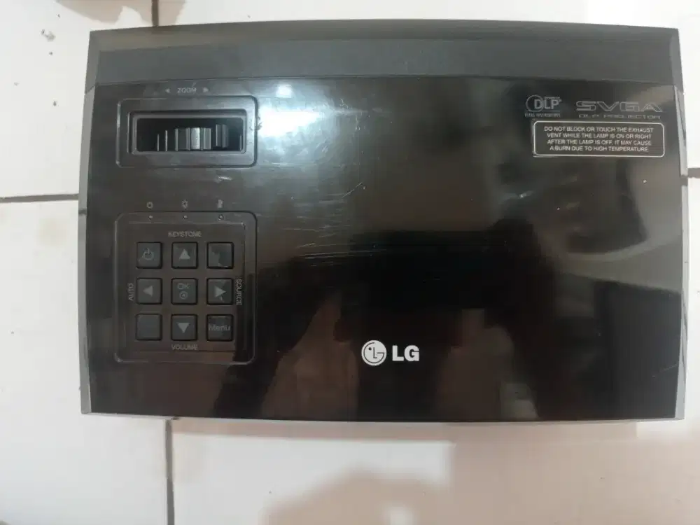 Proyektor LG BS275 Kecil dan Terang,Cocok Untuk Presentasi ruangan