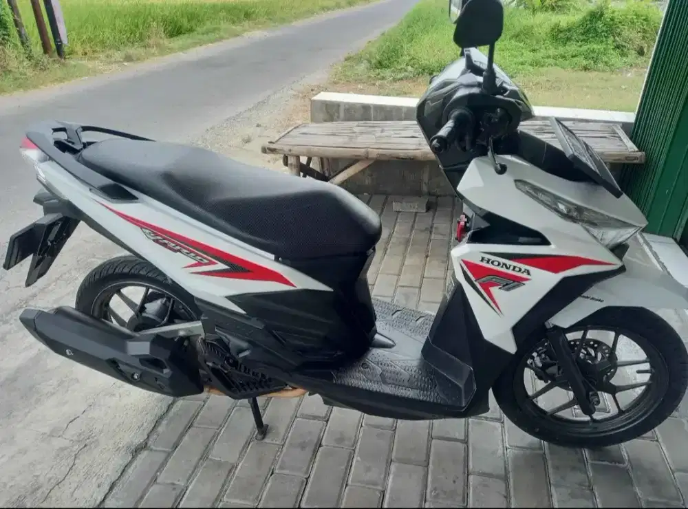 Vario 125 led 2015 putih