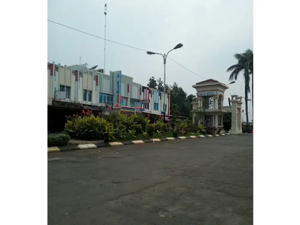 Dijual Cepat Rumah Rapi siap huni di Taman Royal 2