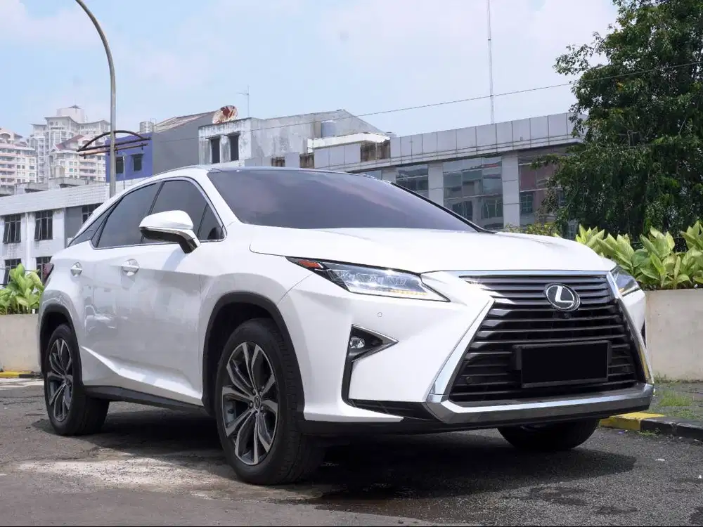 Pajak=08-26 Bunga=5% Genap Lexus RX300 luxury 2019 rx 300 LUXURY 2019
