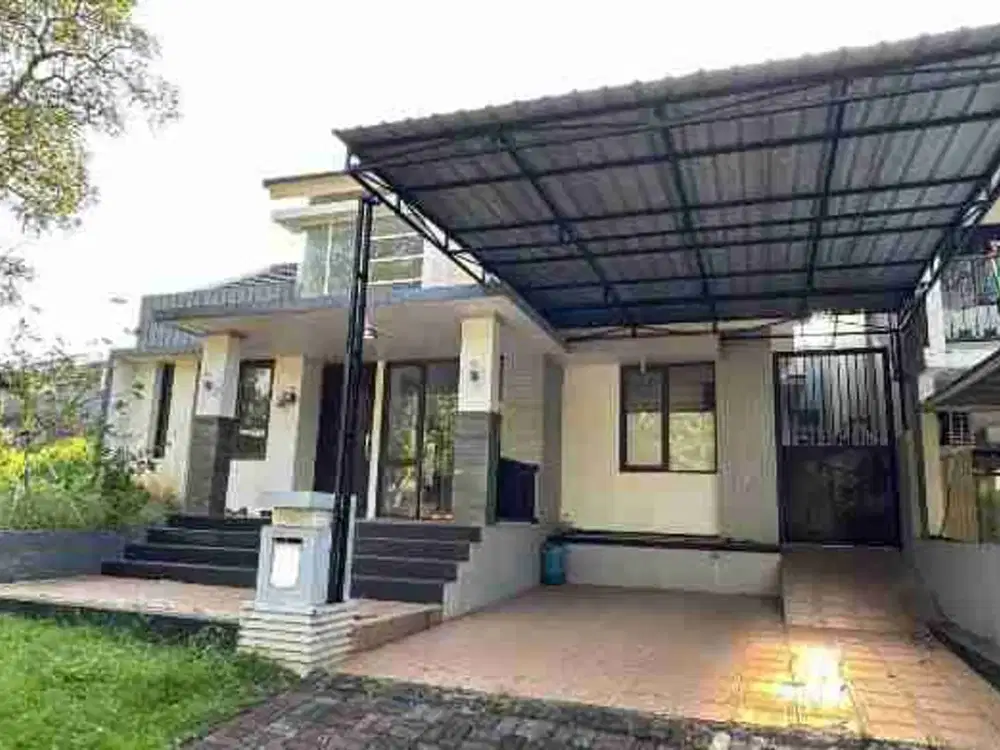 Rumah Graha Taman Pelangi BSB City Depan Danau BSB