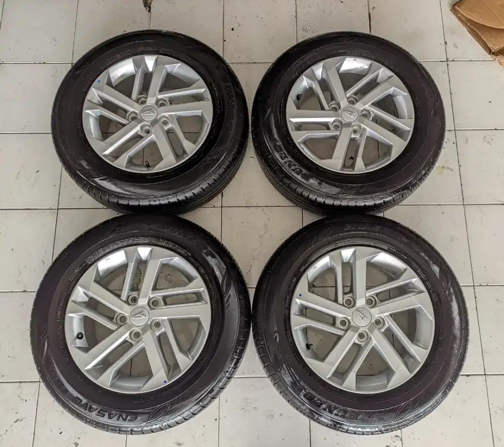 R16 Original New Terios+Ban masih 80%