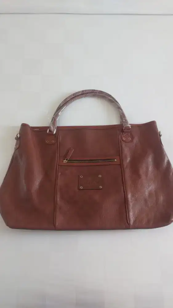 Dijual tas kulit asli barang mulus