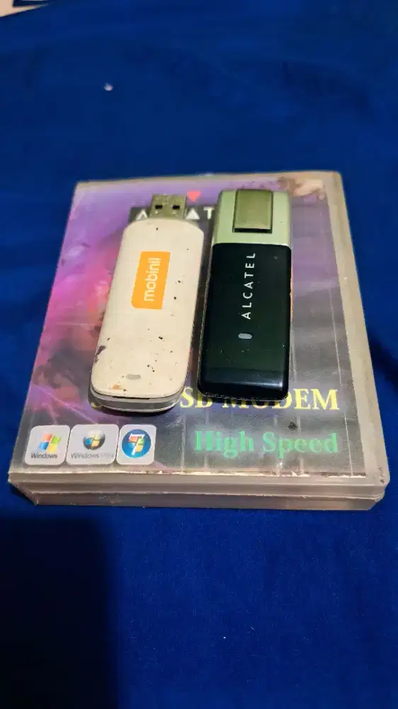Modem (koleksi/modem)
