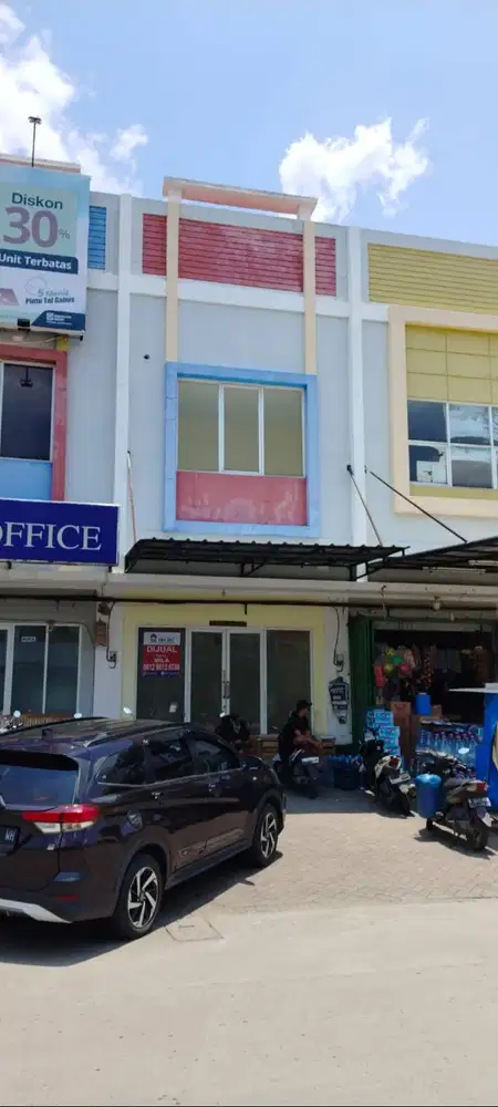 Dijual Ruko di perumahan penuh penduduk.