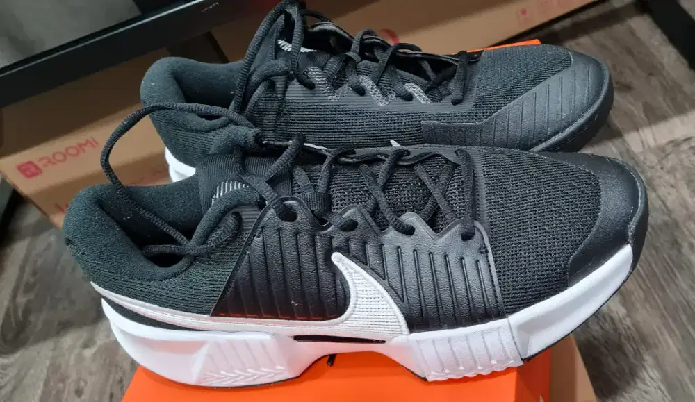 Sepatu padel / tennis Nike GP challenge pro clay court sz 45 (BNIB)