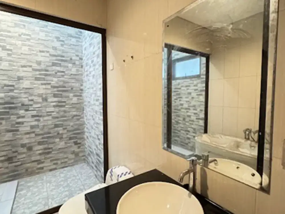 Dijual Rumah Rapih siap huni Cluster MAYFIELD Greenwichpark BSD