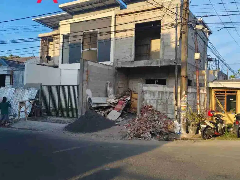 DIJUAL RUMAH BARU 2 LANTAI MODERN TROPICAL. POSISI HOOK LOKASI DI SEMOLOWARU INDAH