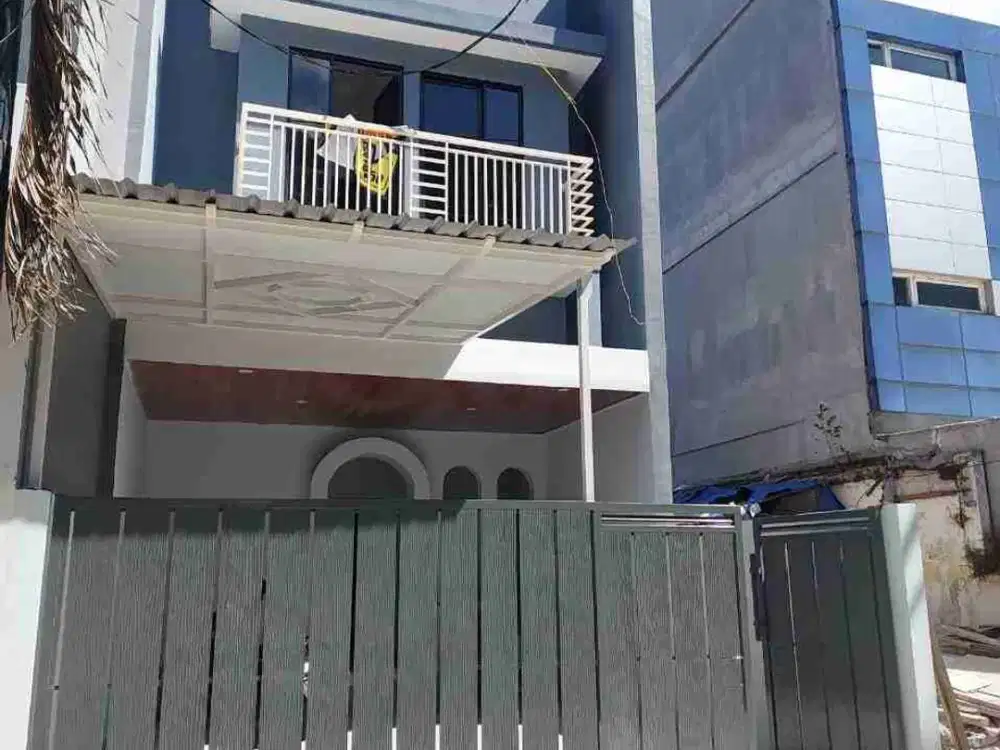 RUMAH MINIMALIS 2 LANTAI DIJUAL MURAH LOKASI STRATEGIS DI KERTOMENANGGAL KEC. GAYUNGAN DUKUH MENANGGAL