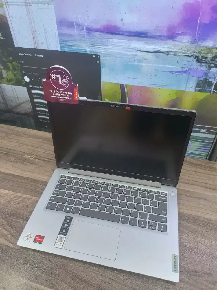 Lenovo Ideapad Slim 1 AMD Silver 7130U 8/GB 256SSD 14.0FHD W11+OHS24