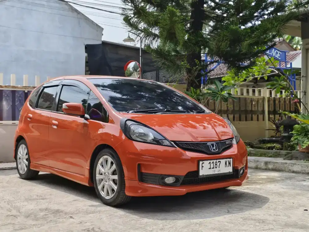 Jazz RS mmc AT 2013, tt bisa